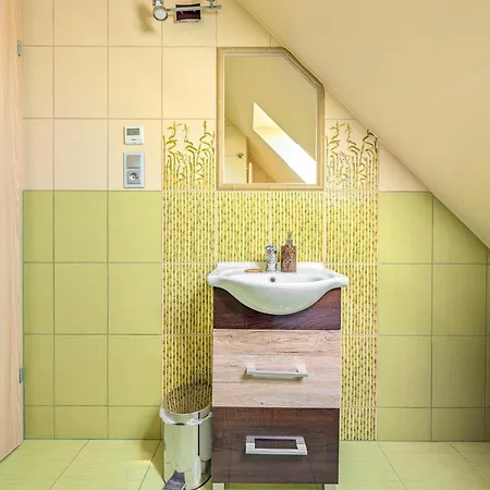 Swing & Serenity By Bookinghost Wroclaw